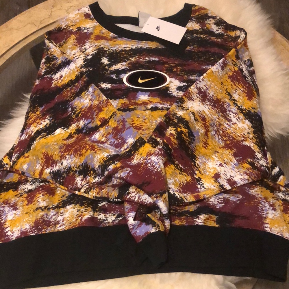 Nike cropped sweatshirt 🎄